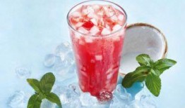 蜜月冰城爆料水果茶视频,水果茶新潮流，甜蜜滋味尽在这一杯