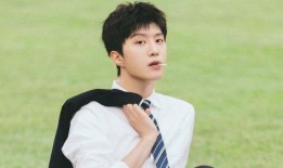 娱乐吃瓜姐妹胡文煊是谁,胡文煊的崛起之路