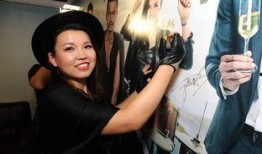 李璇爆料世界冠军视频播放