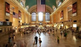 中央车站 在线观看,穿越时空的温情之旅