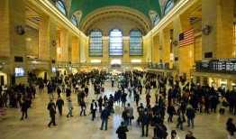 中央车站 在线观看,穿越时空的温情之旅